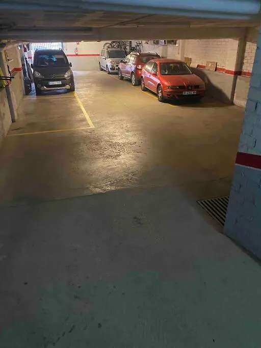 Big Family Terrassa Parking And Noise Free Apartment Spain