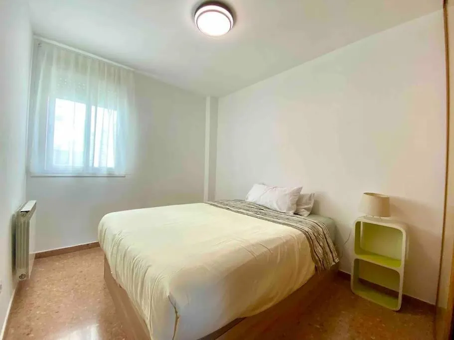 Big Family Terrassa Parking And Noise Free Apartment