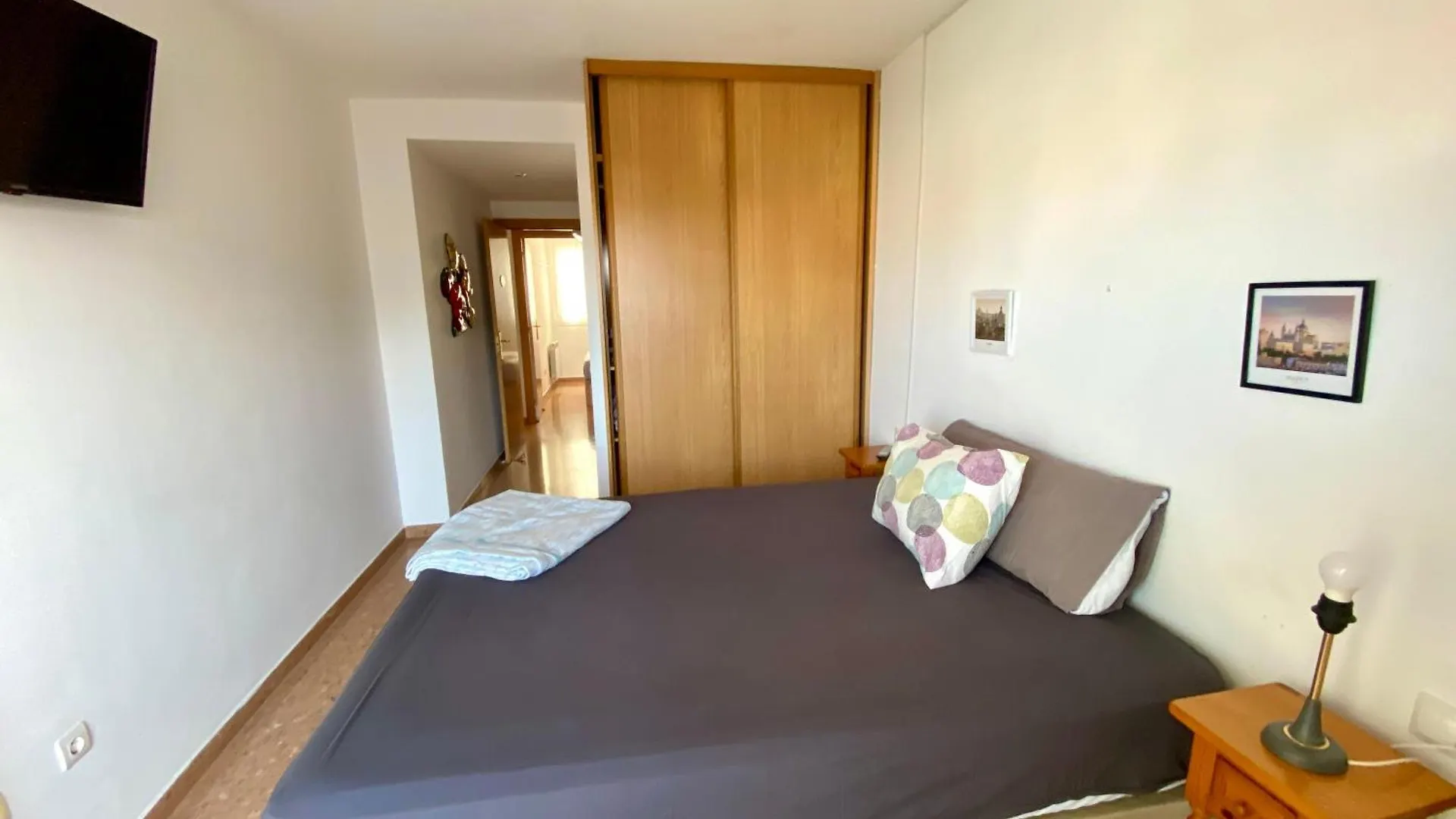 Big Family Terrassa Parking And Noise Free Apartment